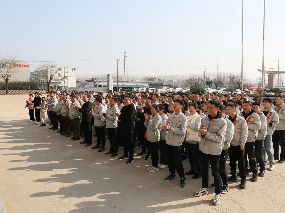 激情運(yùn)動(dòng)，快樂(lè)工作——東岳機(jī)械股份舉辦第四屆趣味運(yùn)動(dòng)會(huì)