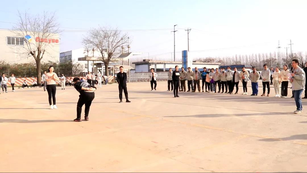 激情運(yùn)動(dòng)，快樂(lè)工作——東岳機(jī)械股份舉辦第四屆趣味運(yùn)動(dòng)會(huì)