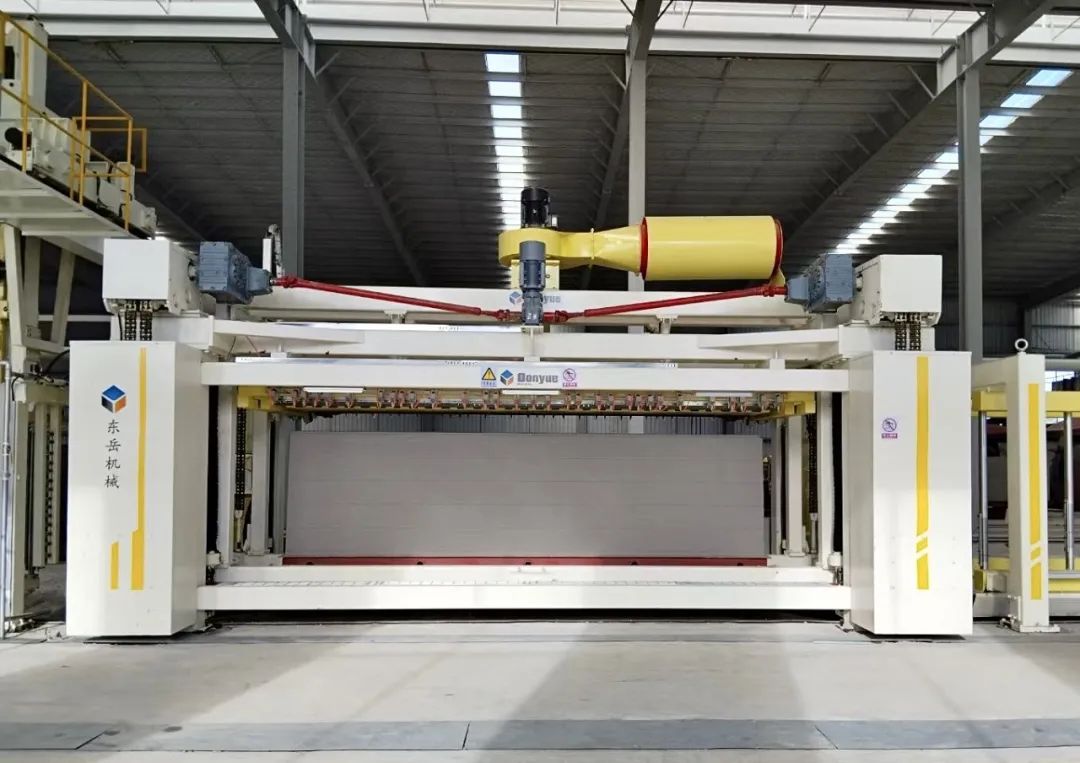 東岳機(jī)械熱烈祝賀安徽鼎志項(xiàng)目順利投產(chǎn) 東岳機(jī)械熱烈祝賀安徽鼎志項(xiàng)目順利投產(chǎn)