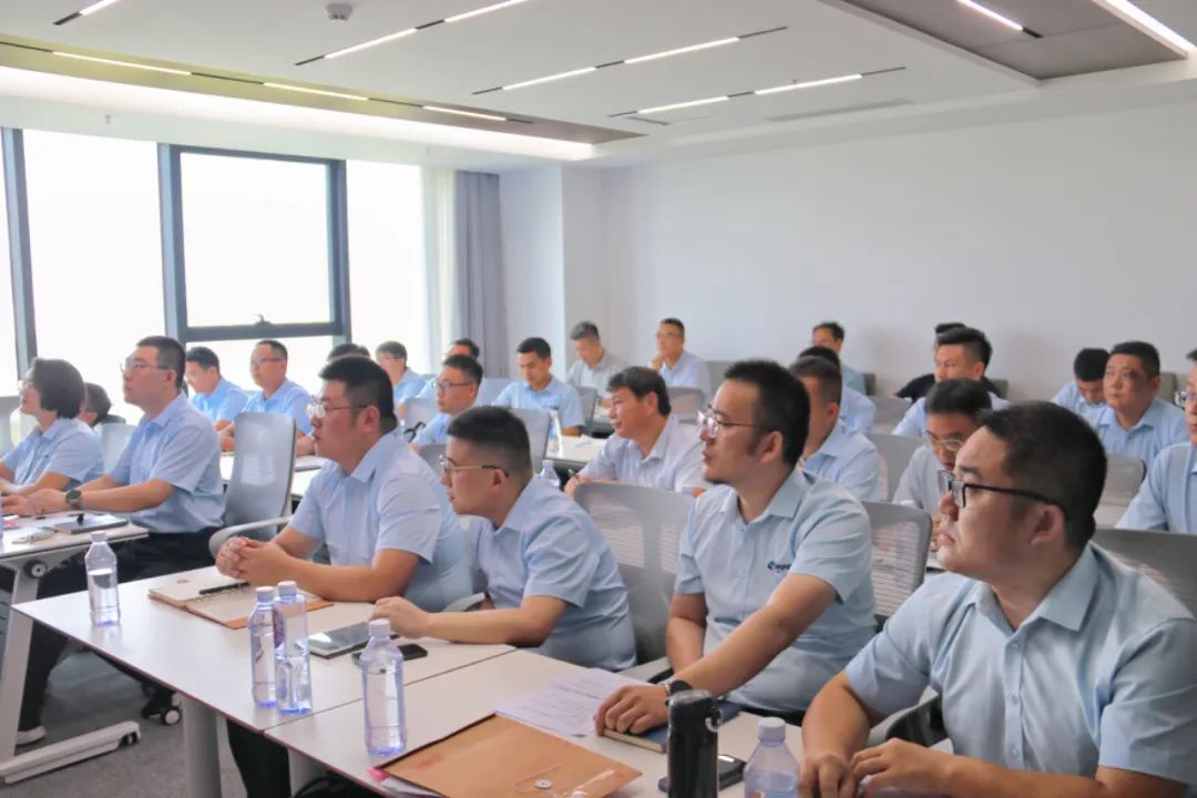 2024年上半年中層管理干部述職會議：述職曬答卷，砥礪再奮進。